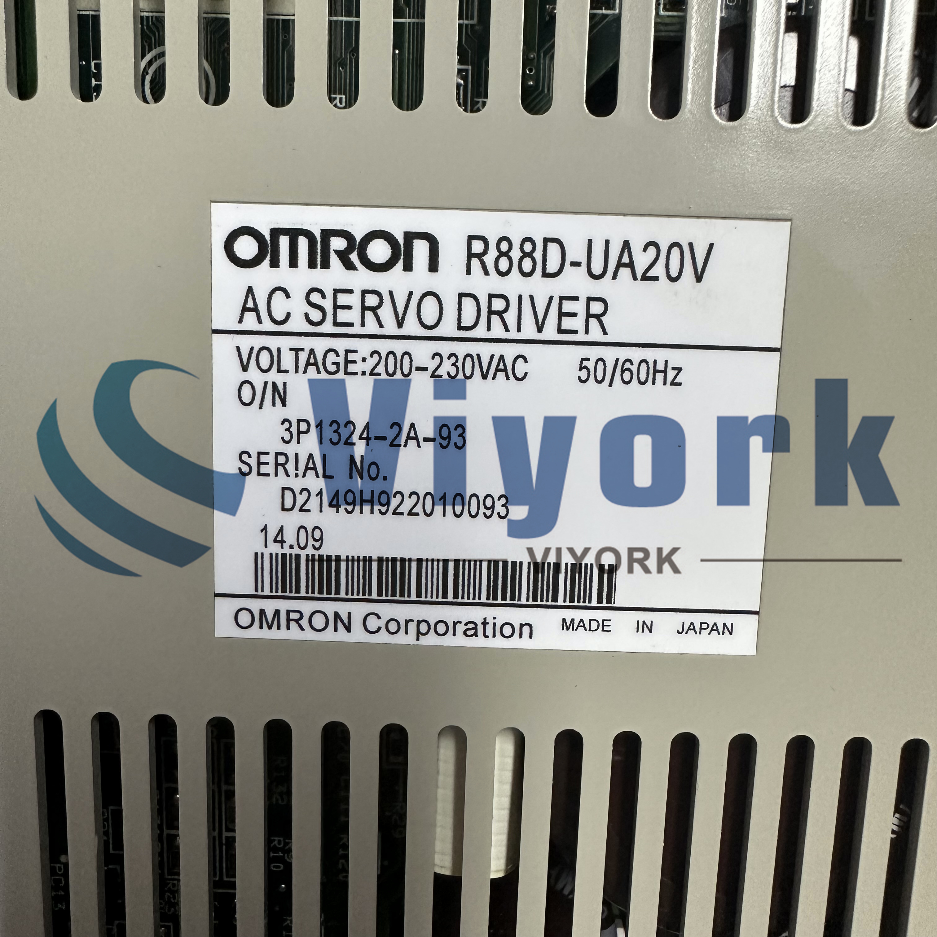 OMRON R88D-UA20V SERVO DRIVE 200/230 V AC 50/60 HZ 750 WATT ANALOG NEW