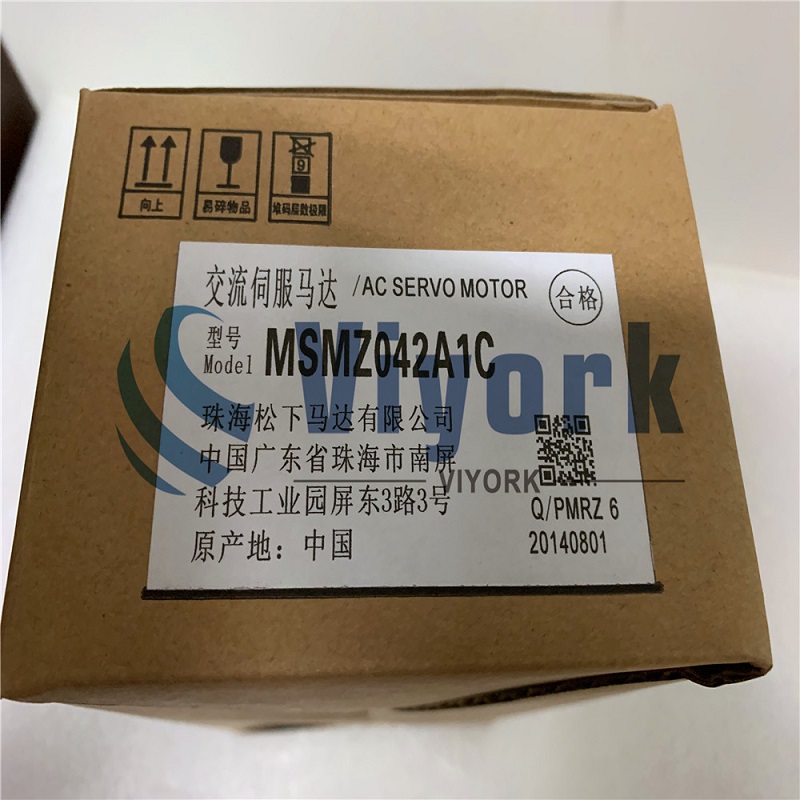 New In Box Panasonic AC Servo Motor MSMA042A1C #FP 