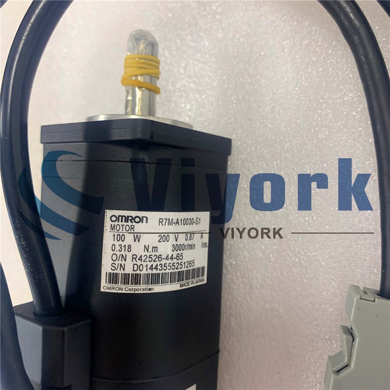 Omron AC Servo Motor R7M-A10030-S1