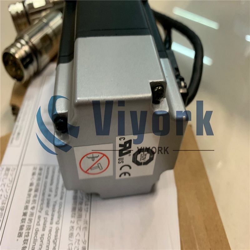 Omron AC Servo Motor R7M-A20030-S1-D