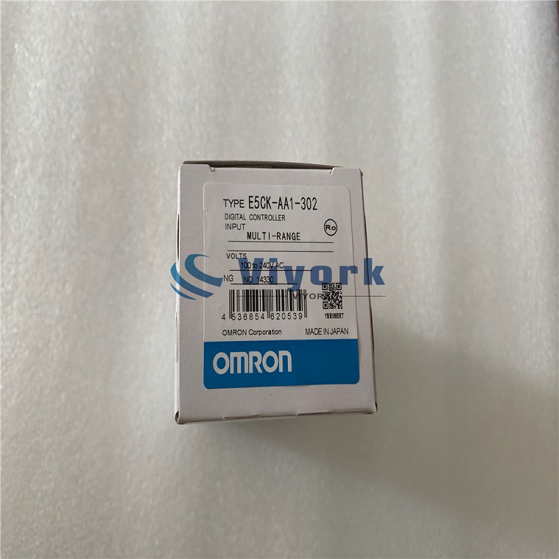Omron Digital Controller E5CK-AA1-302
