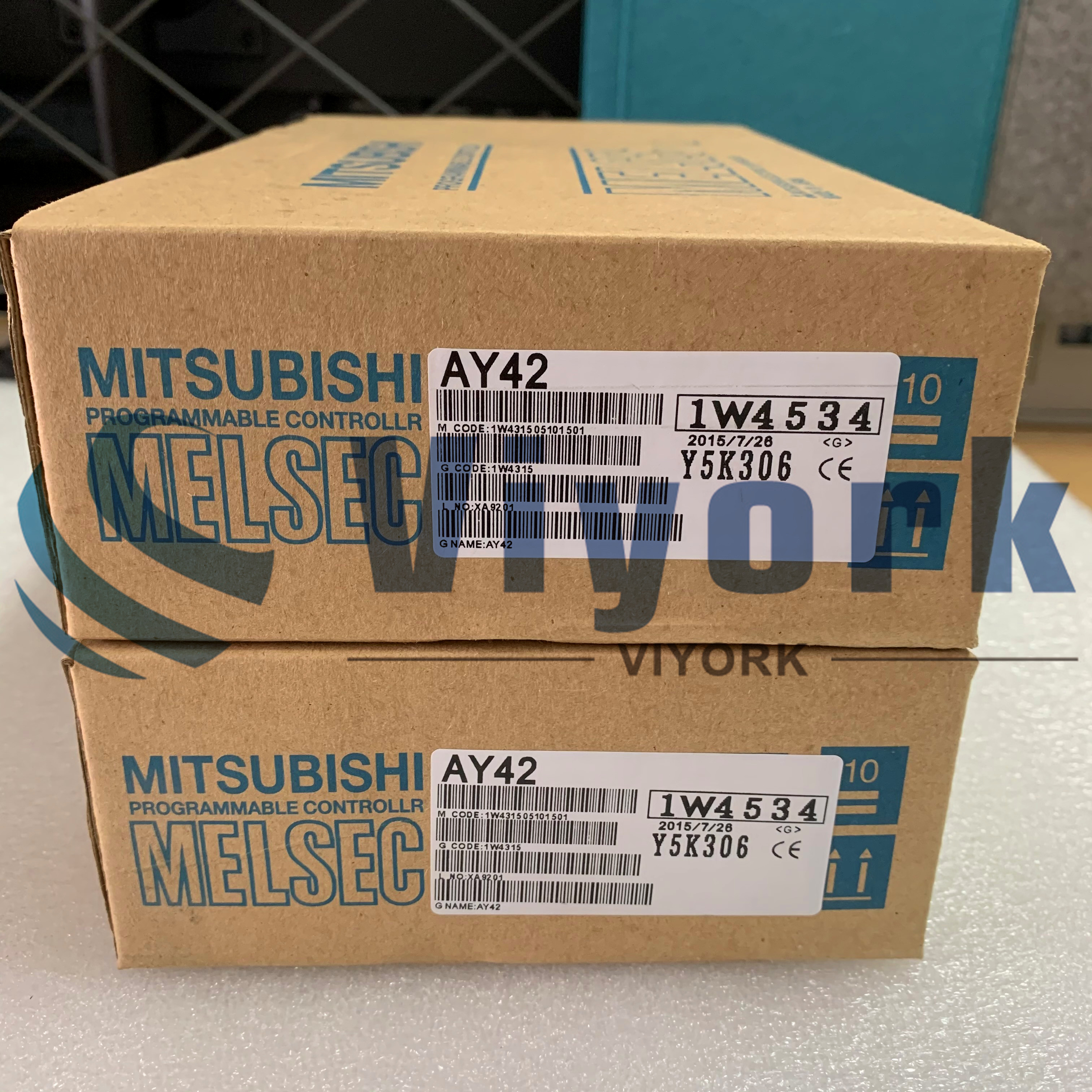 Mitsubishi AY42 PROGRAMMABLE CONTROLLER OUTPUT MODULE 64 POINT DC SINK 0.1A NEW