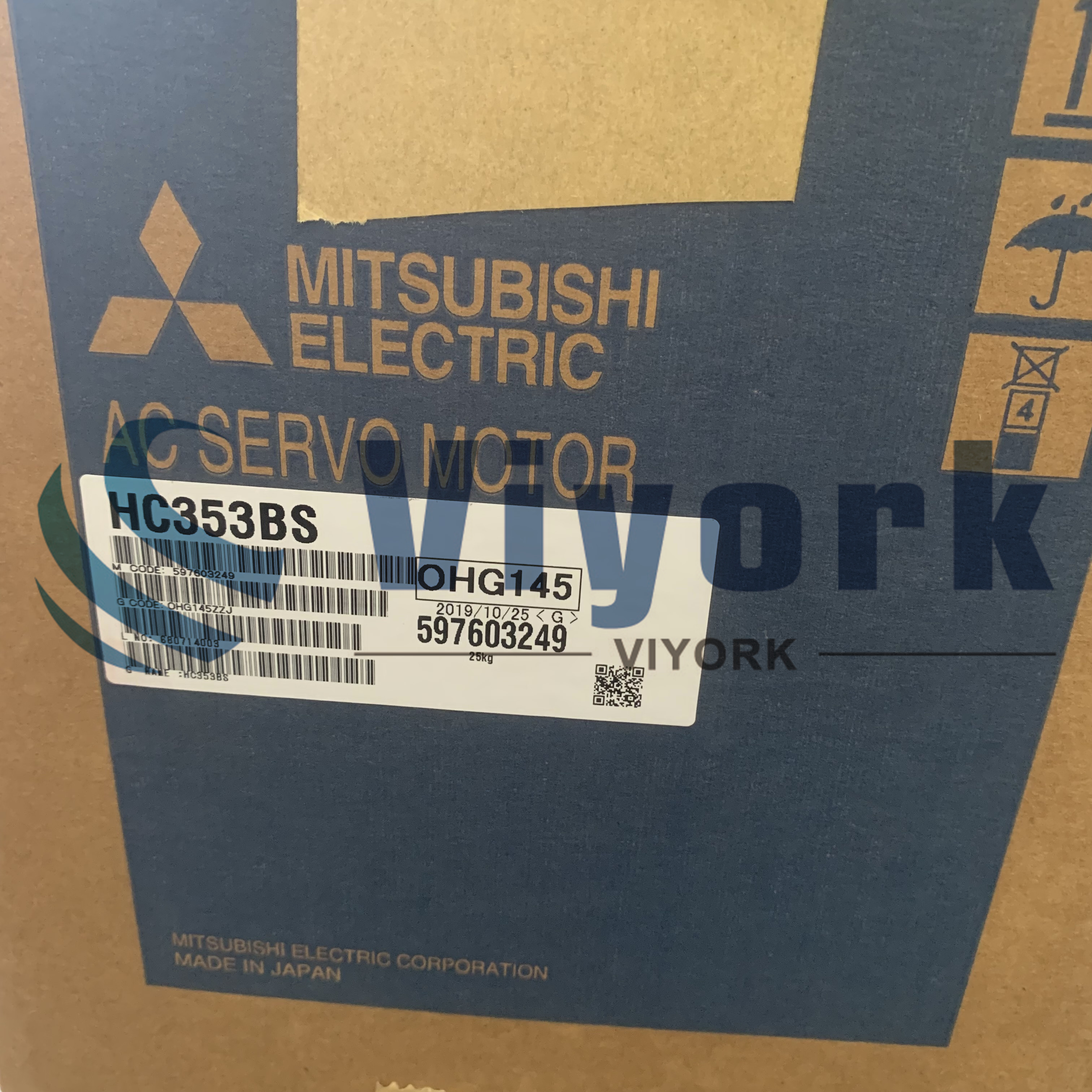 Mitsubishi HC353BS AC SERVO MOTOR. 16AMP 151V 3.5KW 3000R/MIN IP65 CI.F