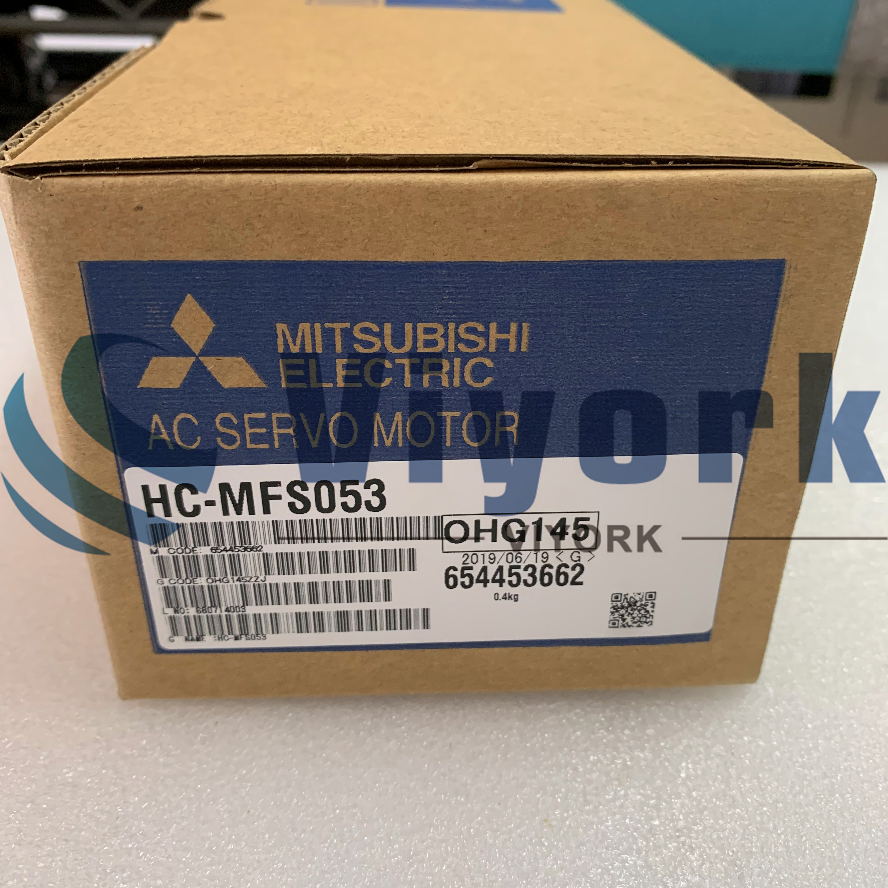 NEW Mitsubishi HC-MFS053 AC SERVO MOTOR 3000RPM 0.9AMP 60V 50W