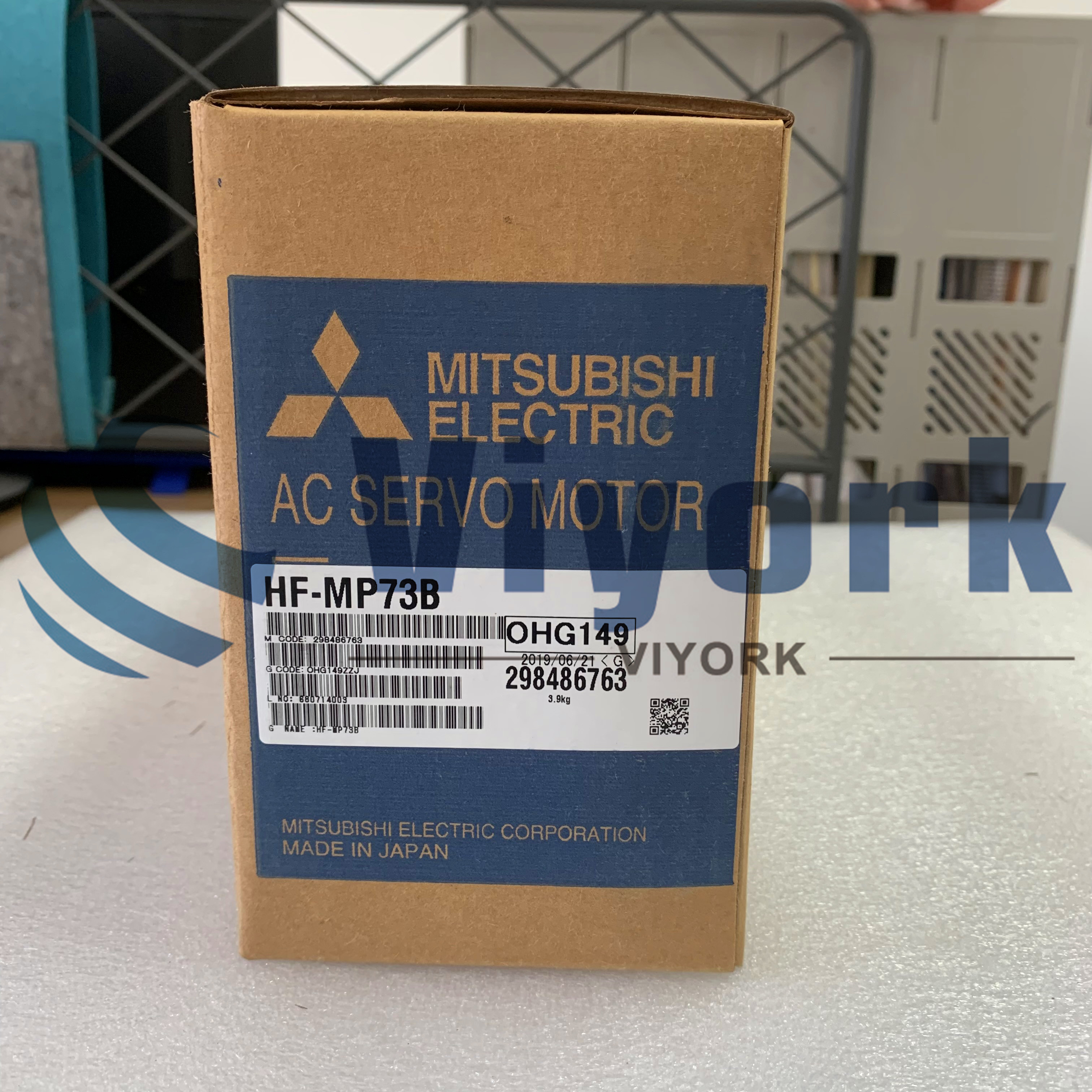 Mitsubishi HF-MP73B AC SERVO MOTOR LOW INERTIA 750W 3000RPM W/EM BRAKE NEW
