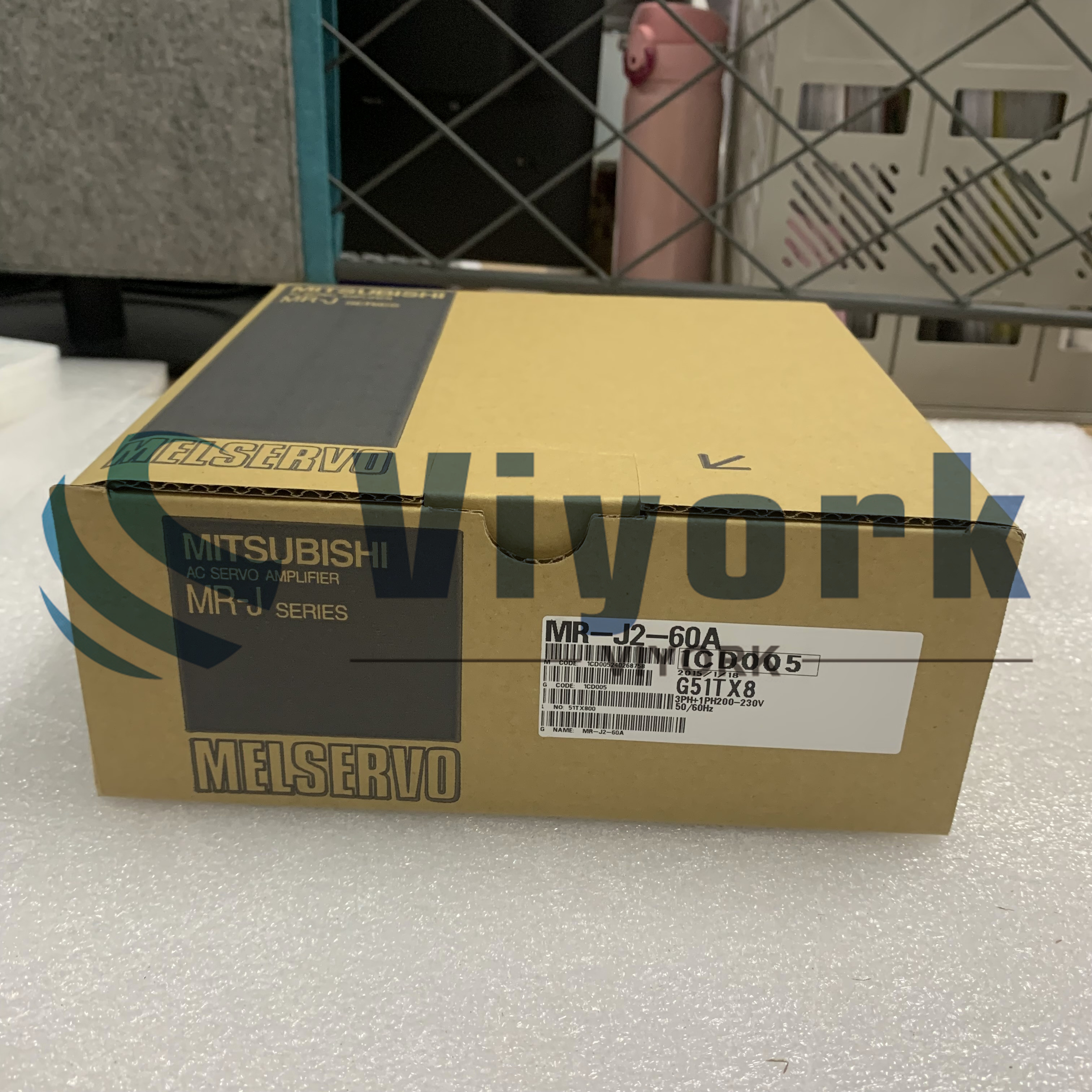Mitsubishi MR-J2-60A SERVO DRIVE MR-J2 200/230VAC 600W 3PHASE 50/60HZ NEW