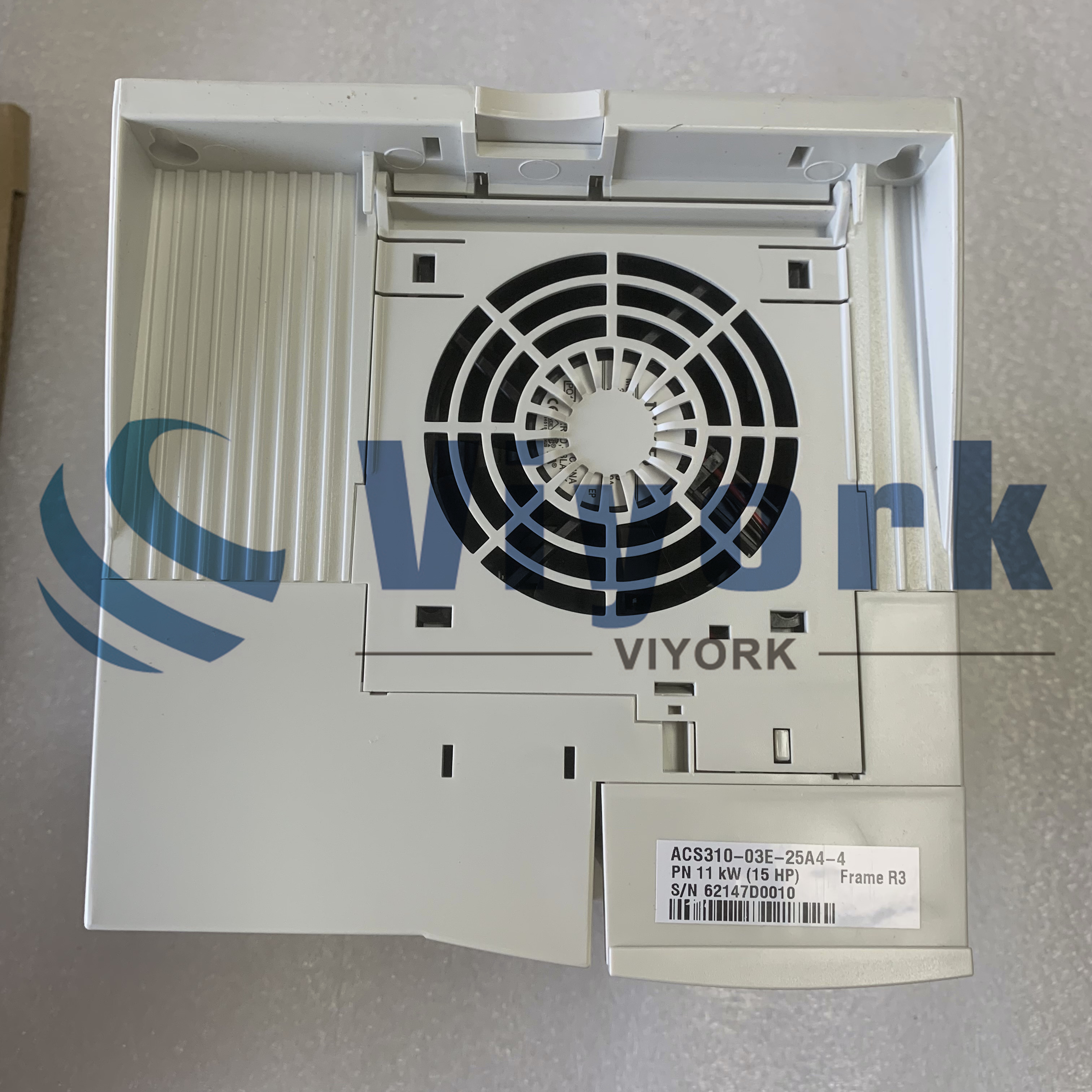 ABB ACS310-03E-25A4-4 DRIVE ACS310 SERIES 3 PHASE EMC FILTER CONNECTED NEW