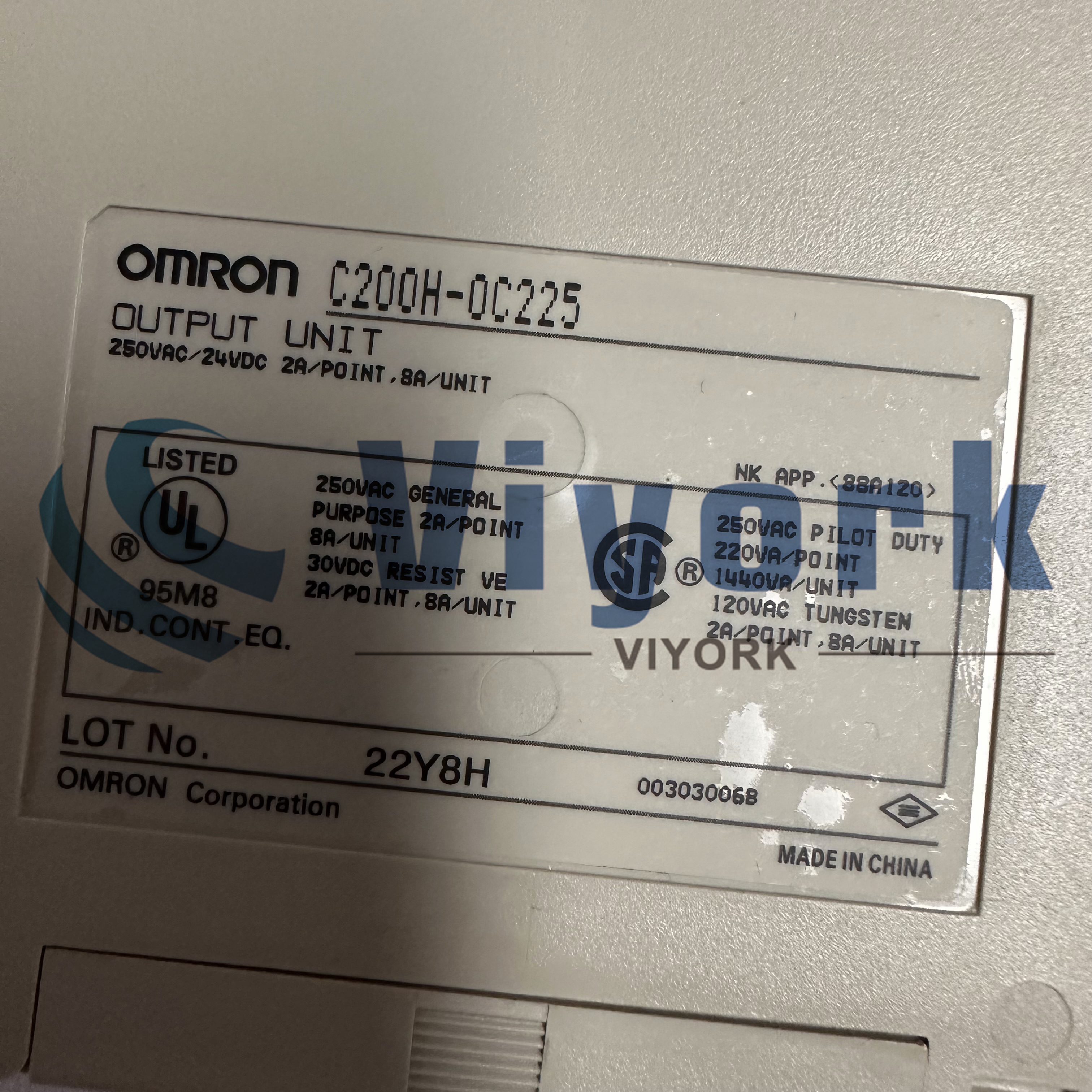 Omron C200H-OC225 OUTPUT MODULE CONTACT 2/8 AMP 250 VAC/24 VDC NEW