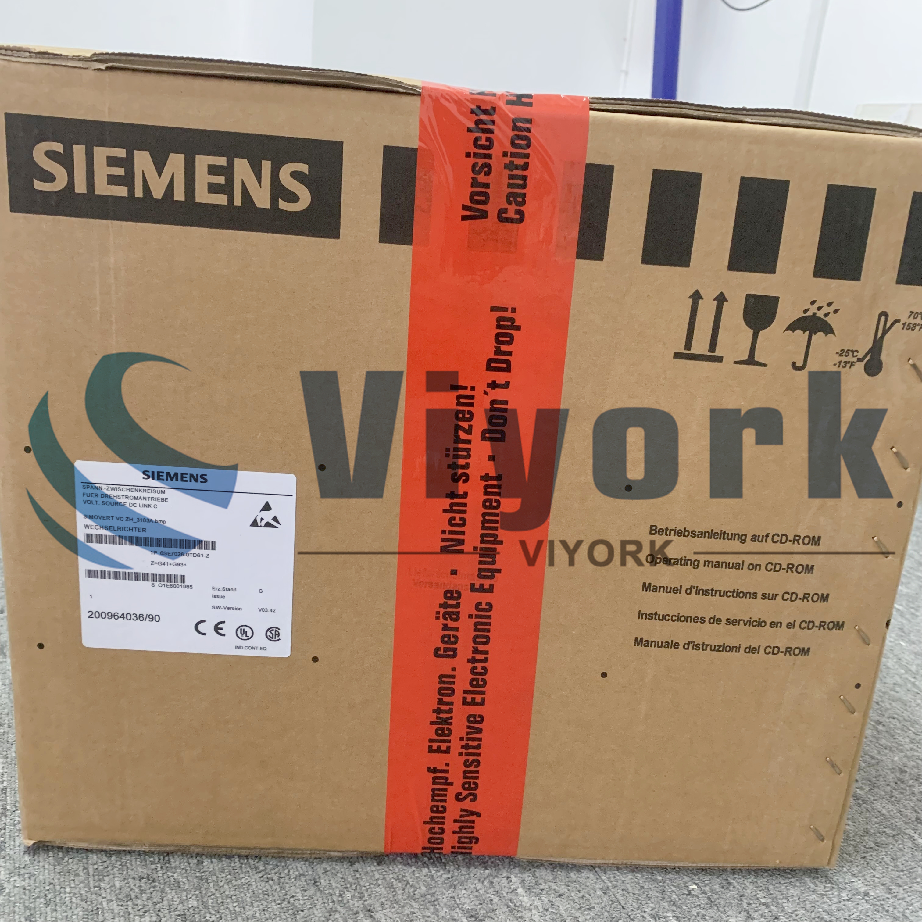 Siemens 6SE7026-0TD61-Z DRIVE 30KW 59AMP 510-650VDC NEW