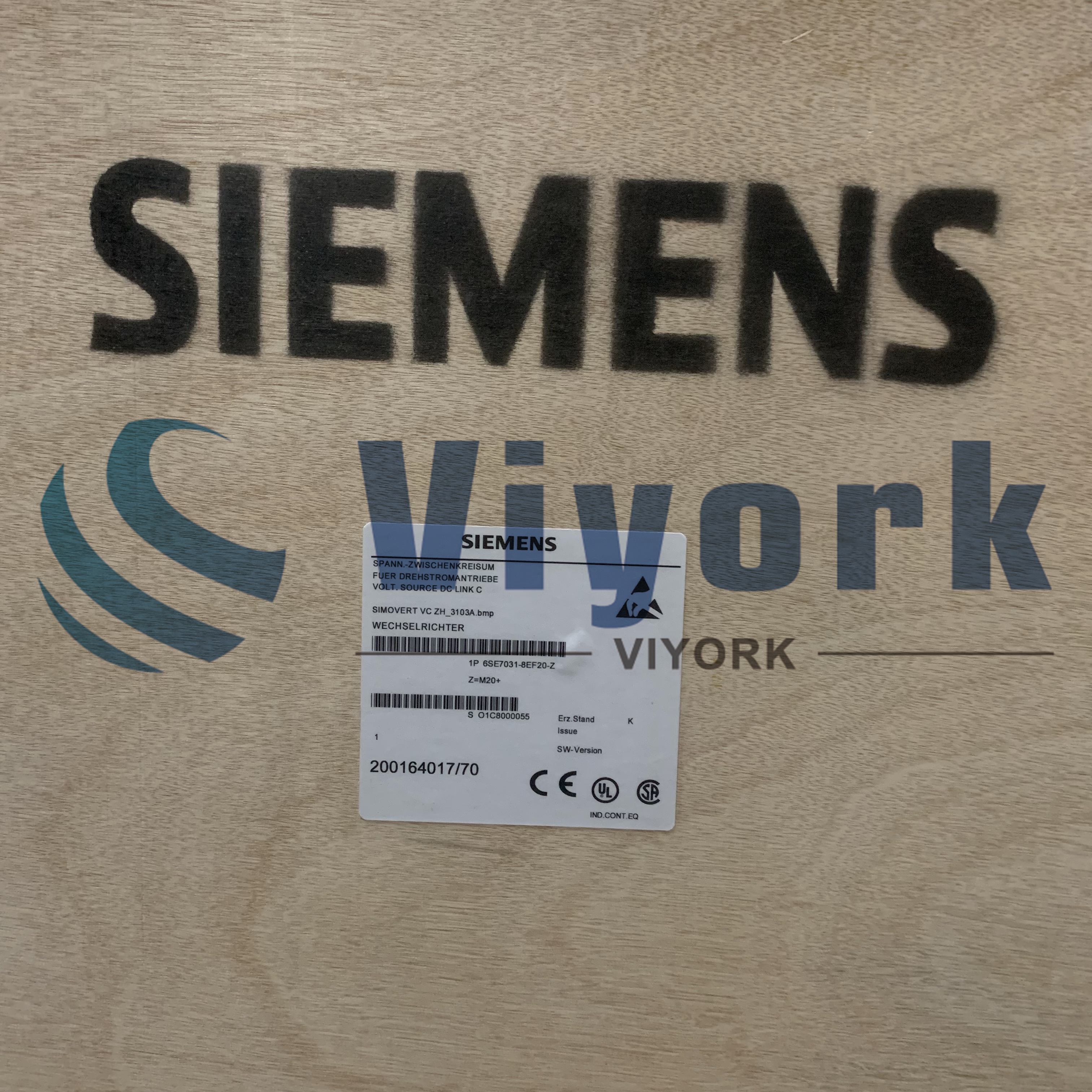 Siemens 6SE7031-8EF20-Z Z=M20 AC DRIVE SIMOVERT SERIES 3-PHASE 380-460 VAC NEW