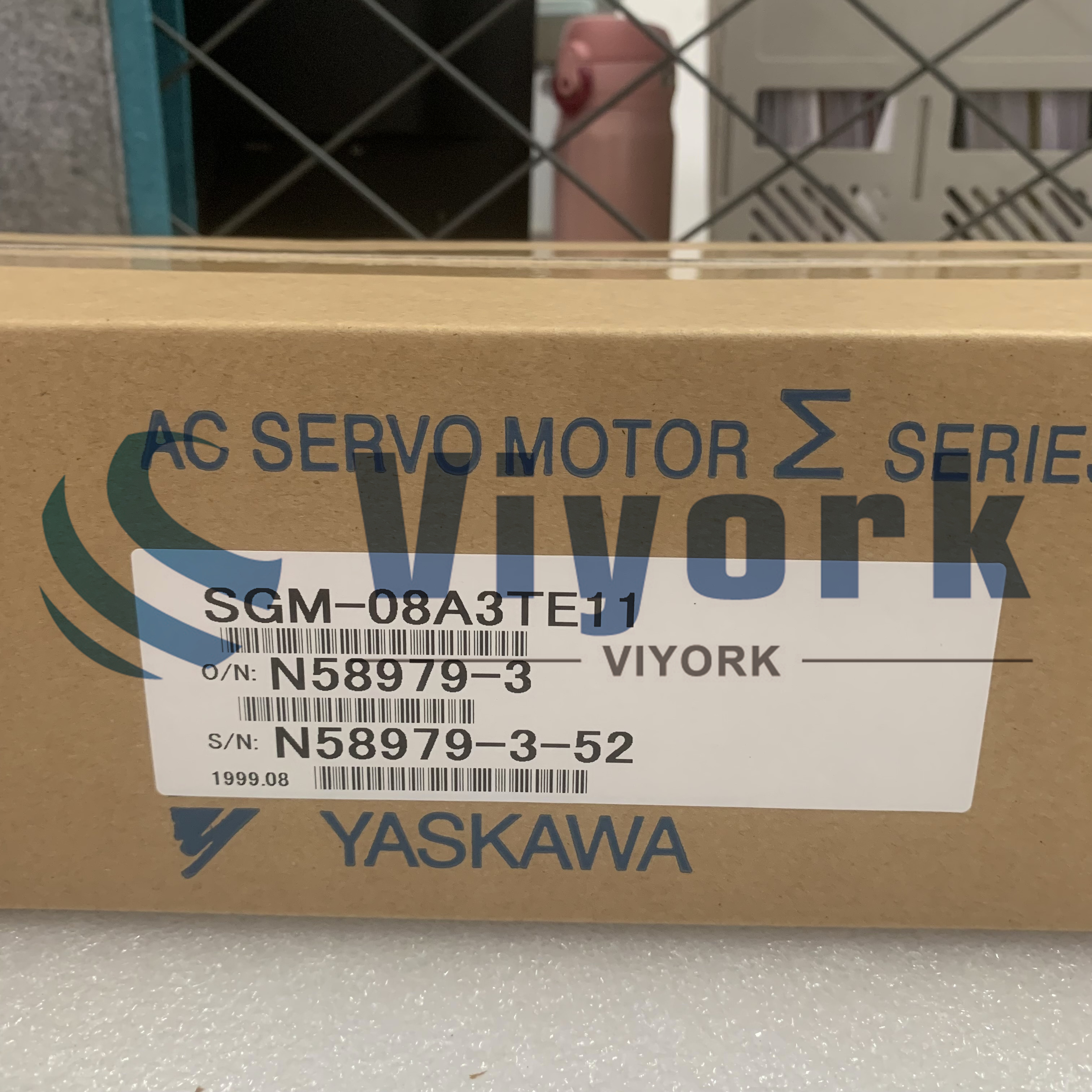 Yaskawa SGM-08A3TE11 AC SERVO MOTOR NEW