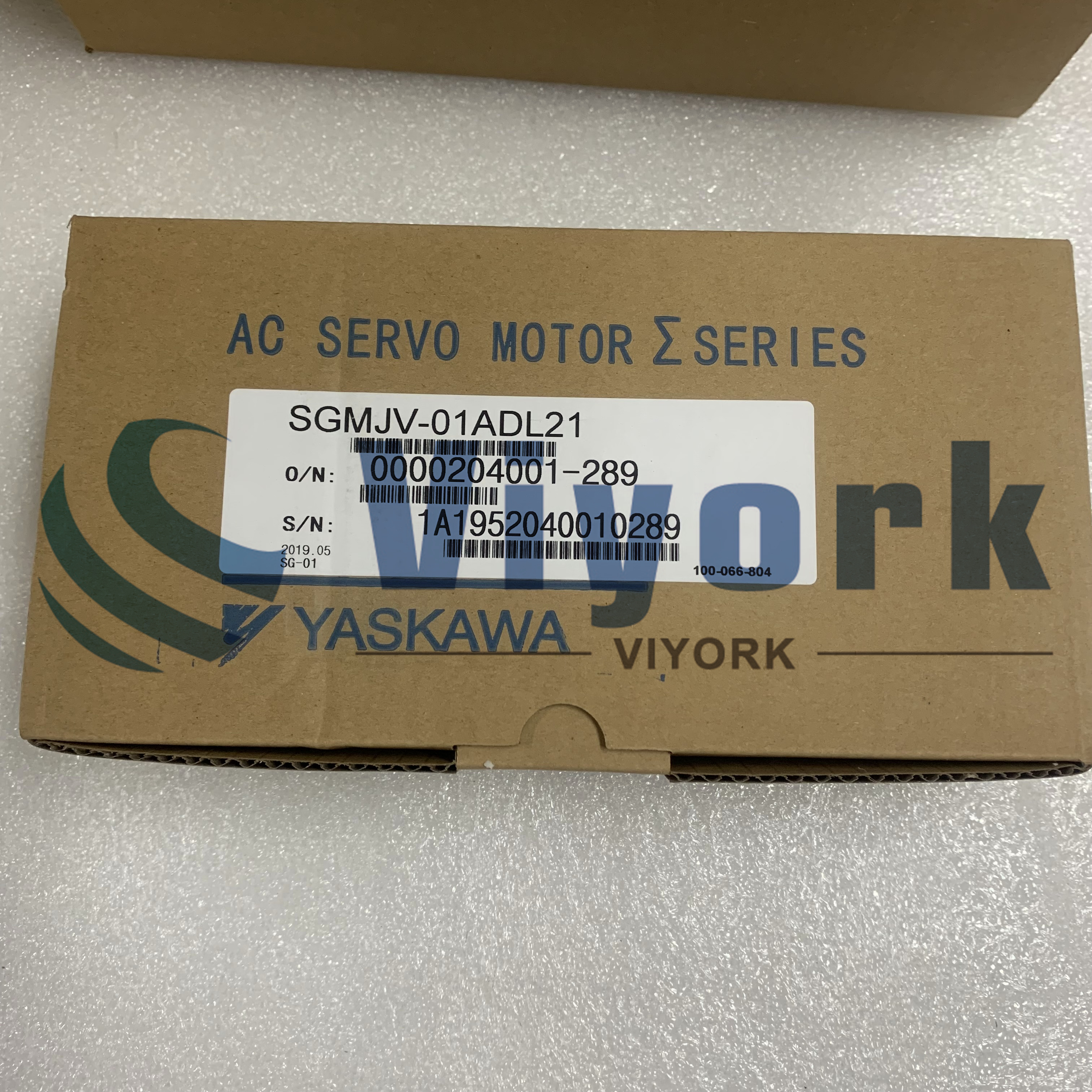 Yaskawa SGMJV-01ADL21 AC SERVO MOTOR 100W 3000RPM 0.84A 0.318N.M NEW