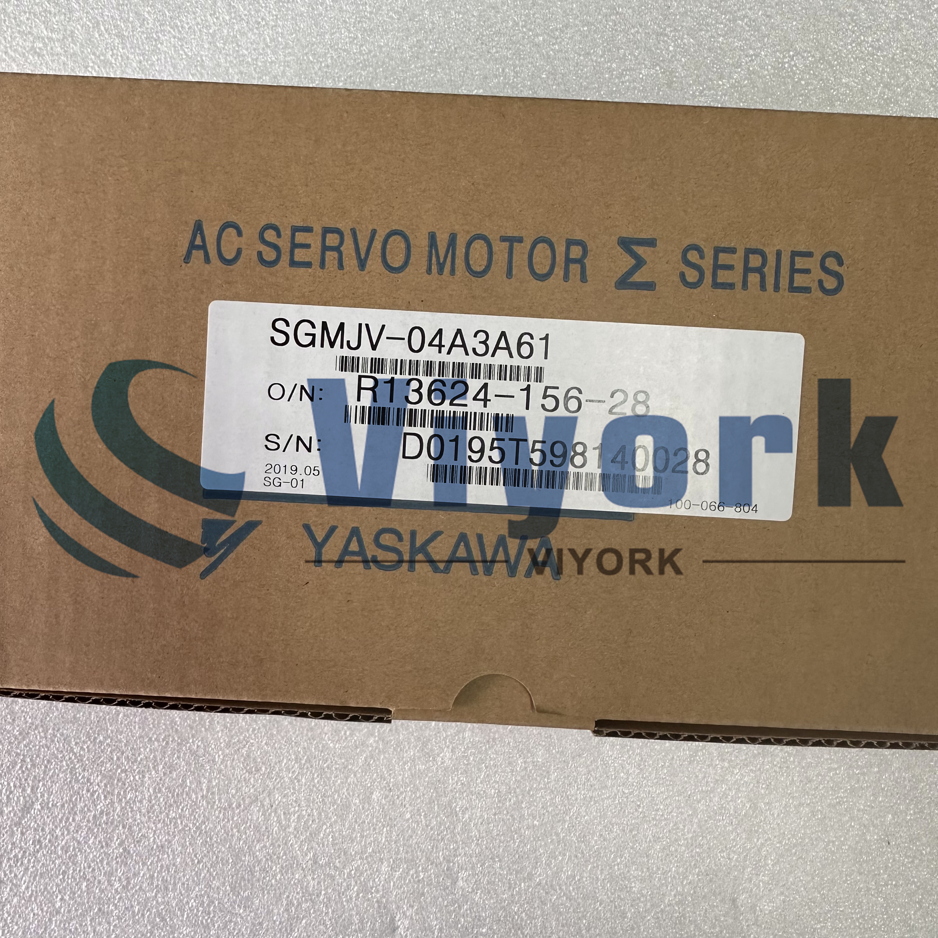 Yaskawa SGMJV-04A3A61 AC SERVO MOTOR 200VAC 1.27NM 400W 3000RPM NEW