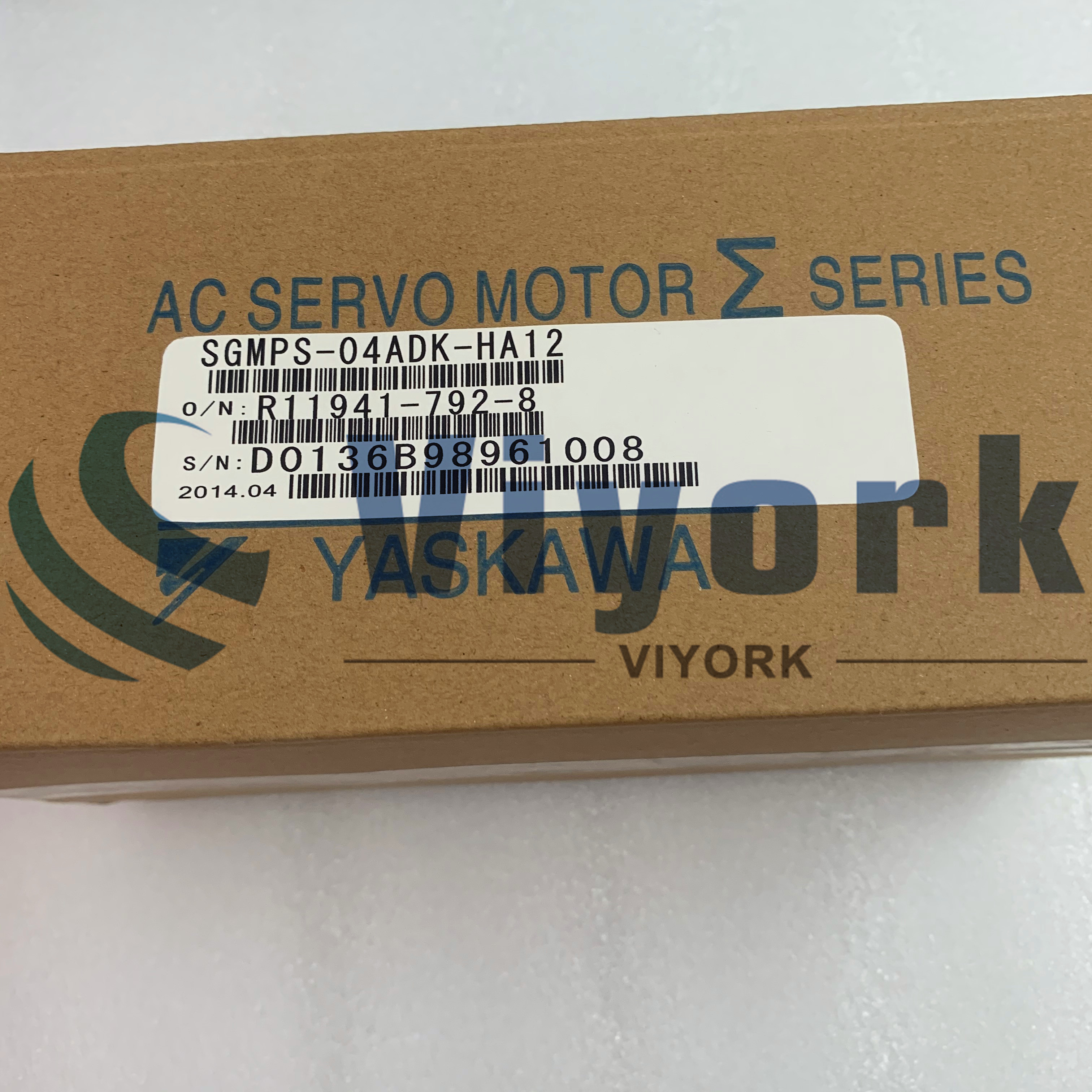 Yaskawa SGMPS-04ADK-HA12 AC SERVO MOTOR NEW
