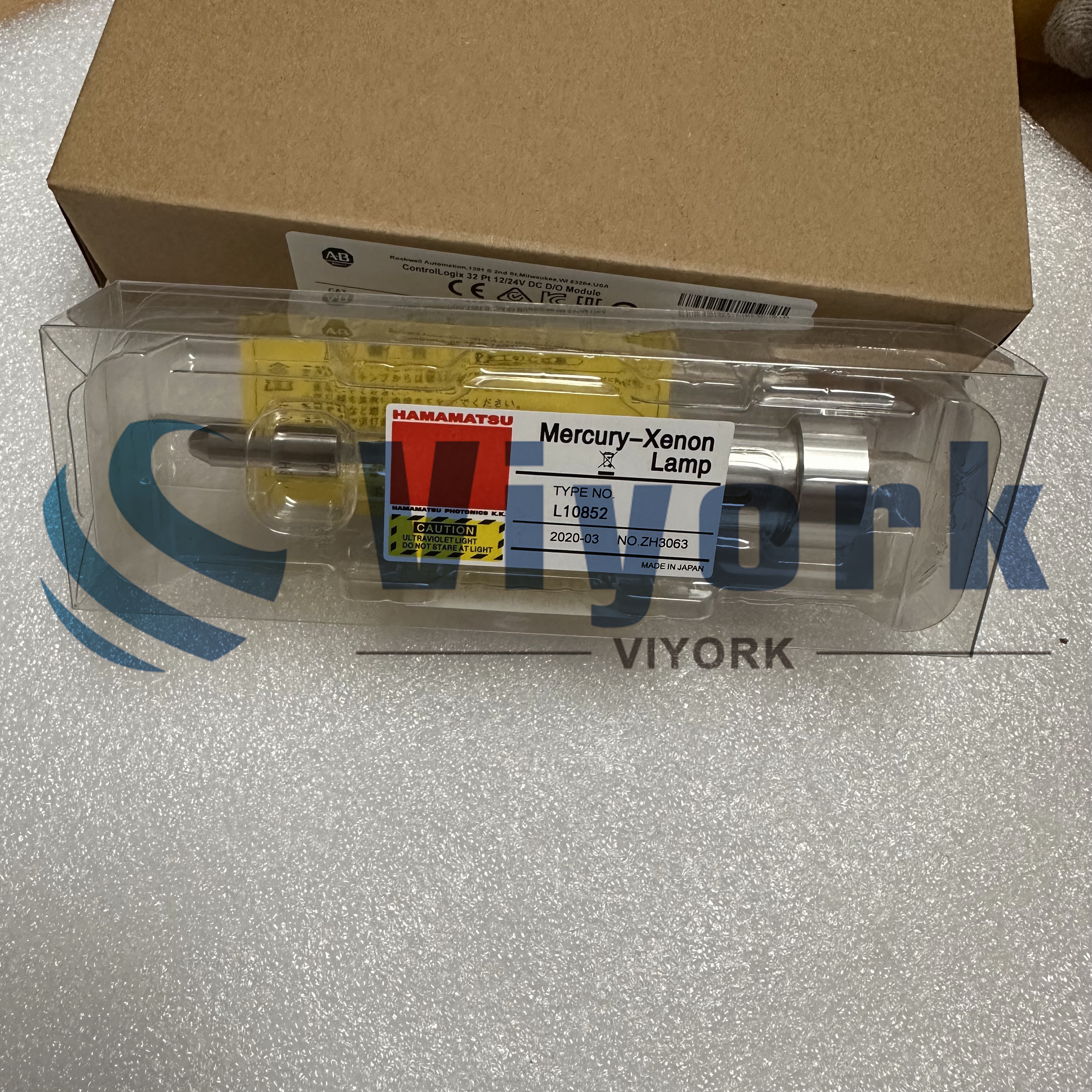 HAMAMATSU L10852 Ultraviolet Mercury Lamp