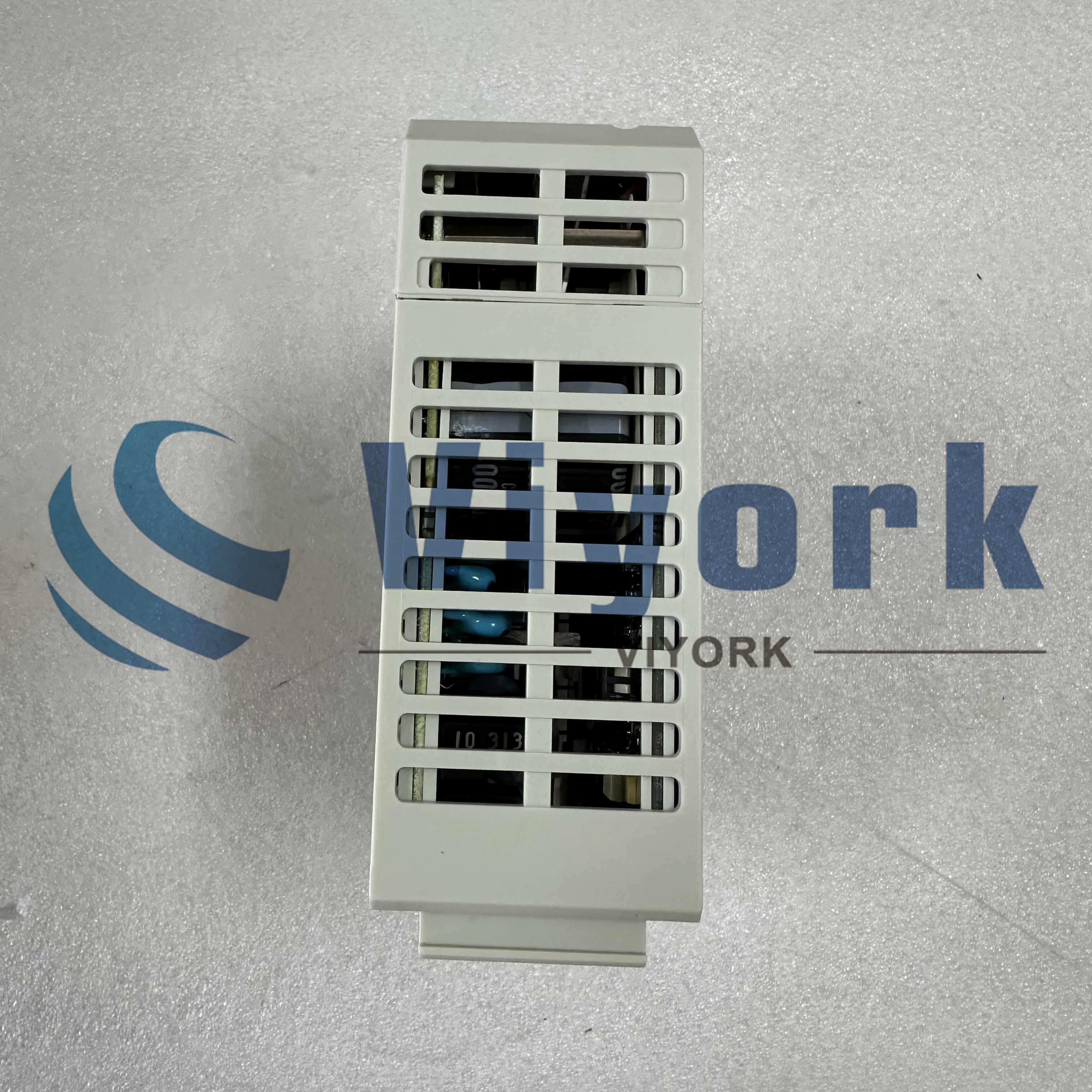 Mitsubishi MR-J2M-P8A SERVO DRIVE NEW