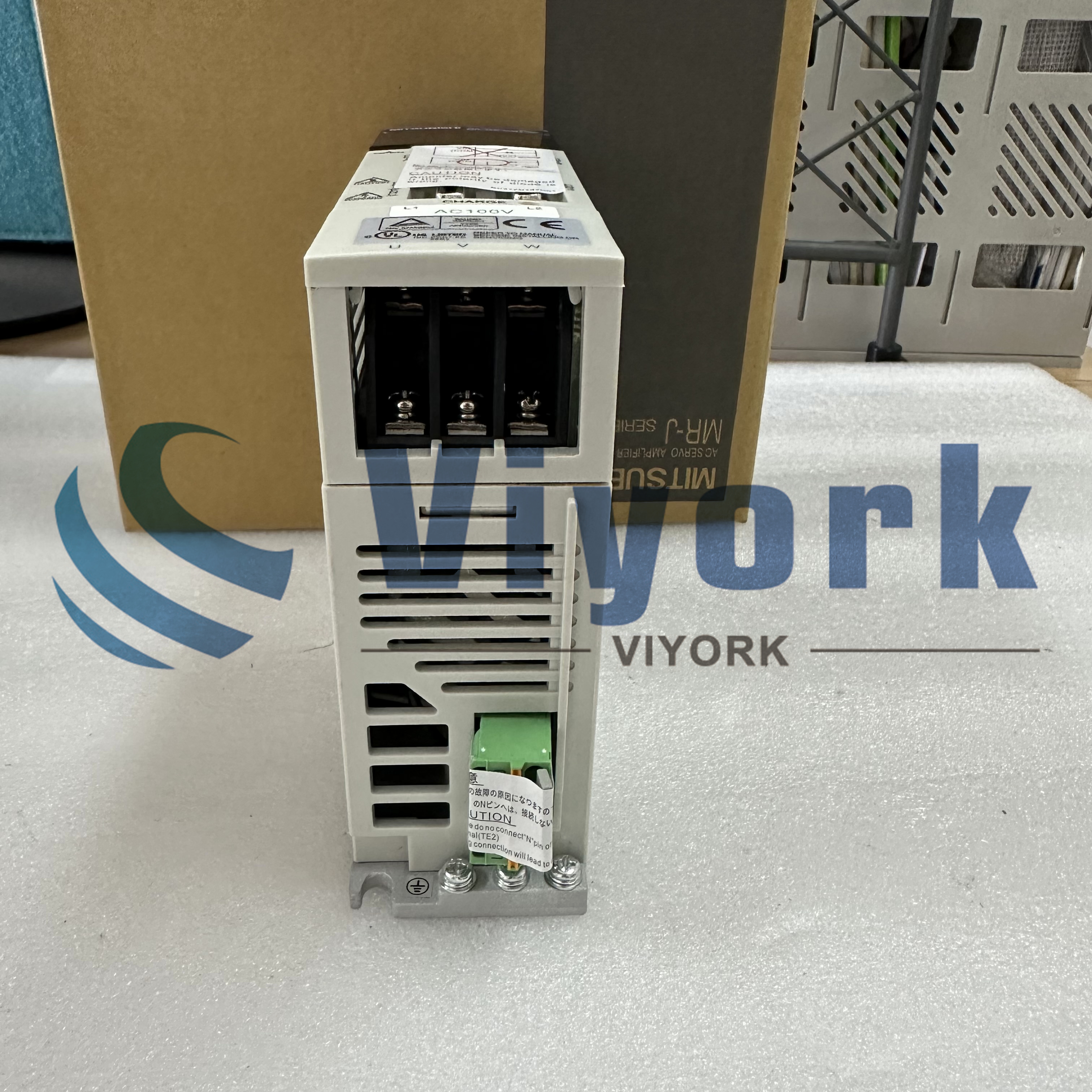 Mitsubishi MR-J2S-20B1 AC SERVO DRIVE NEW