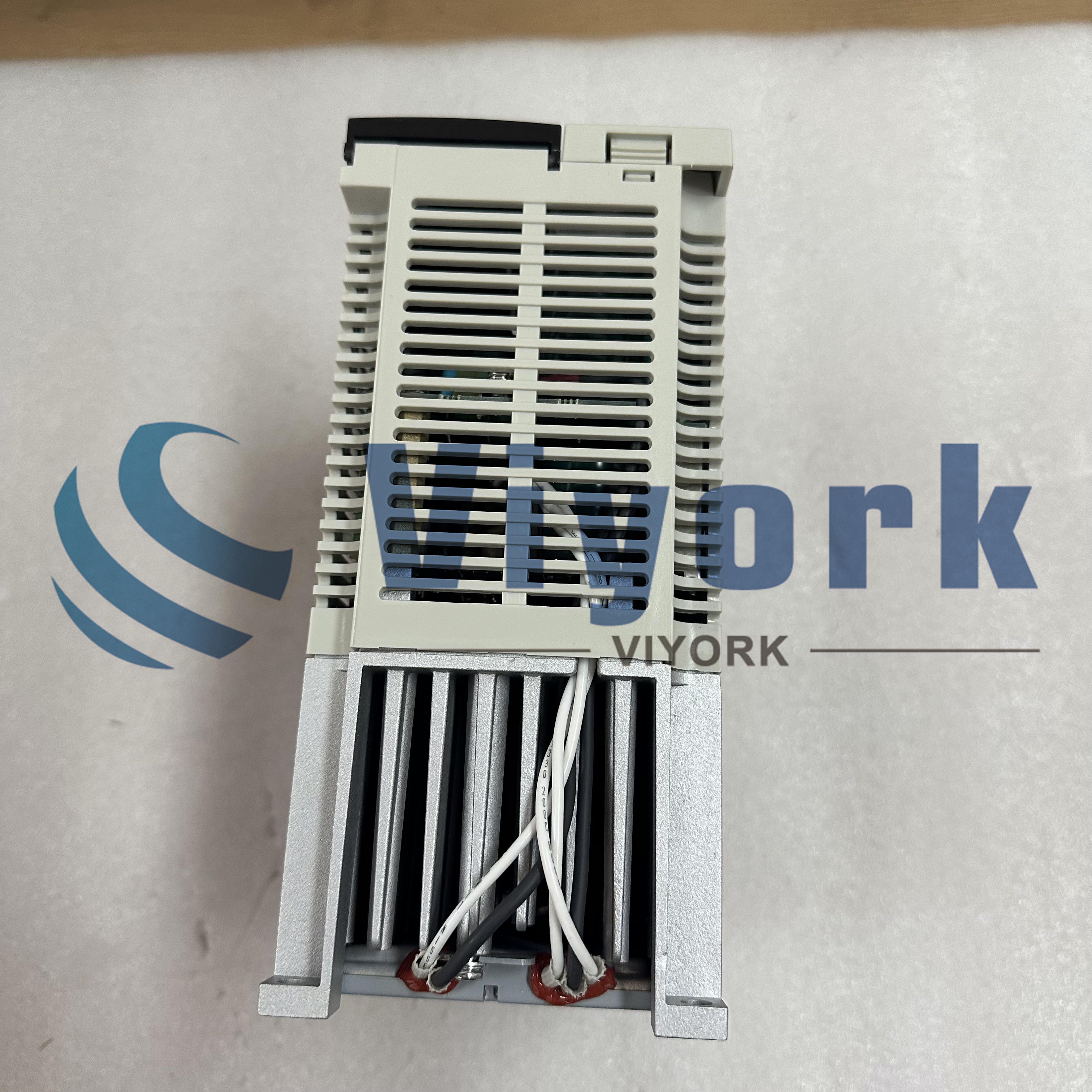 Mitsubishi MR-J2S-200B SERVO AMPLIFIER 2 KW 10.5 AMP 200/230 VAC 50/60 HZ NEW