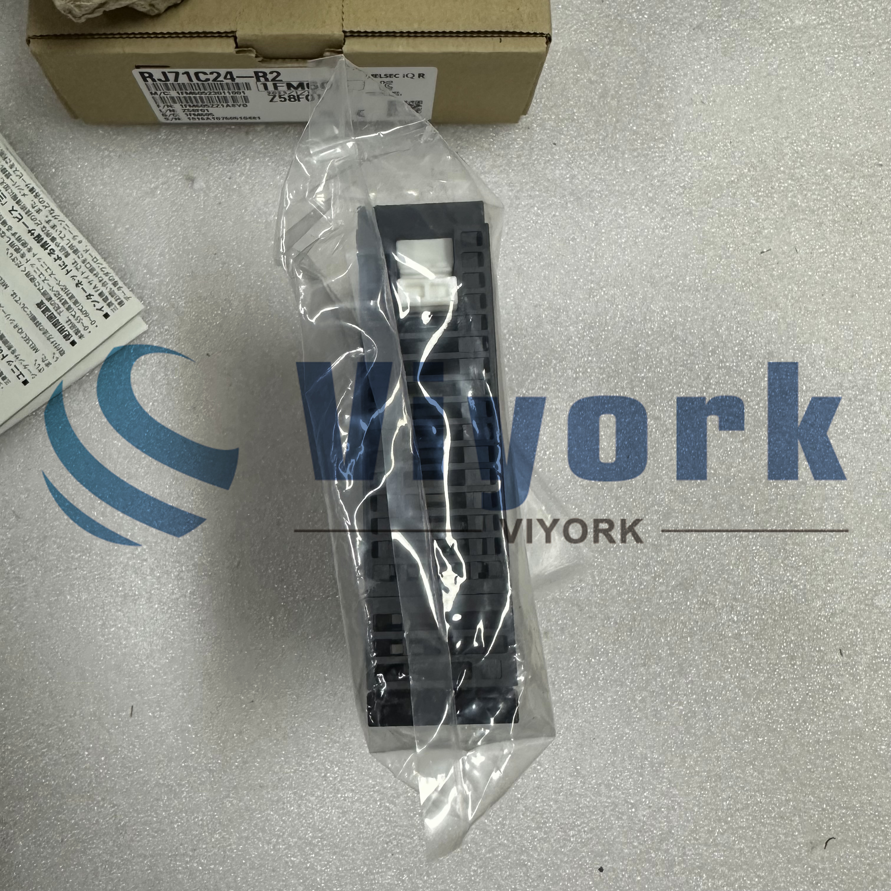Mitsubishi RJ71C24-R2 MODULE NEW