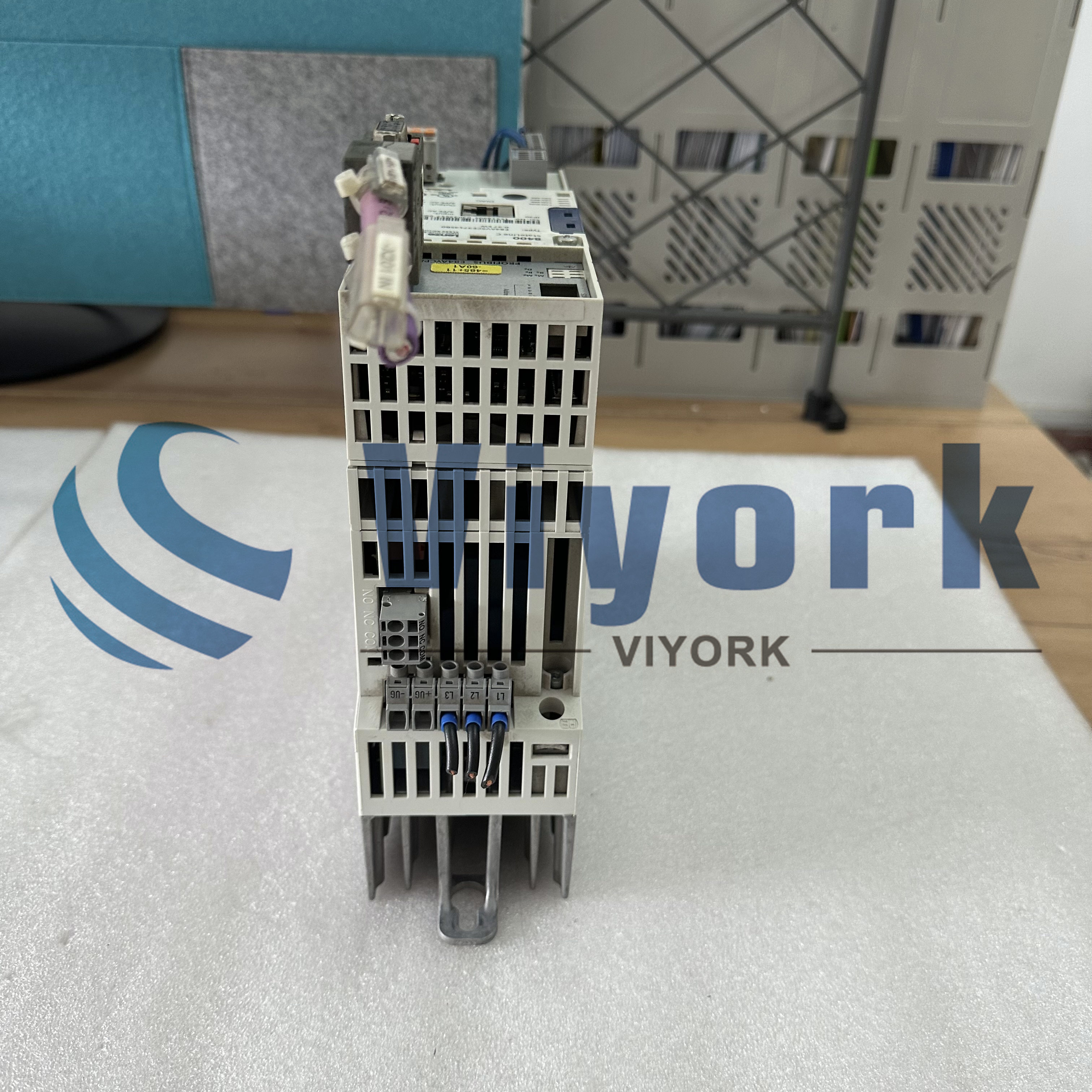 LENZE E84AVSCE3714SB0 INVERTER Fully Tested Fast delivery USED