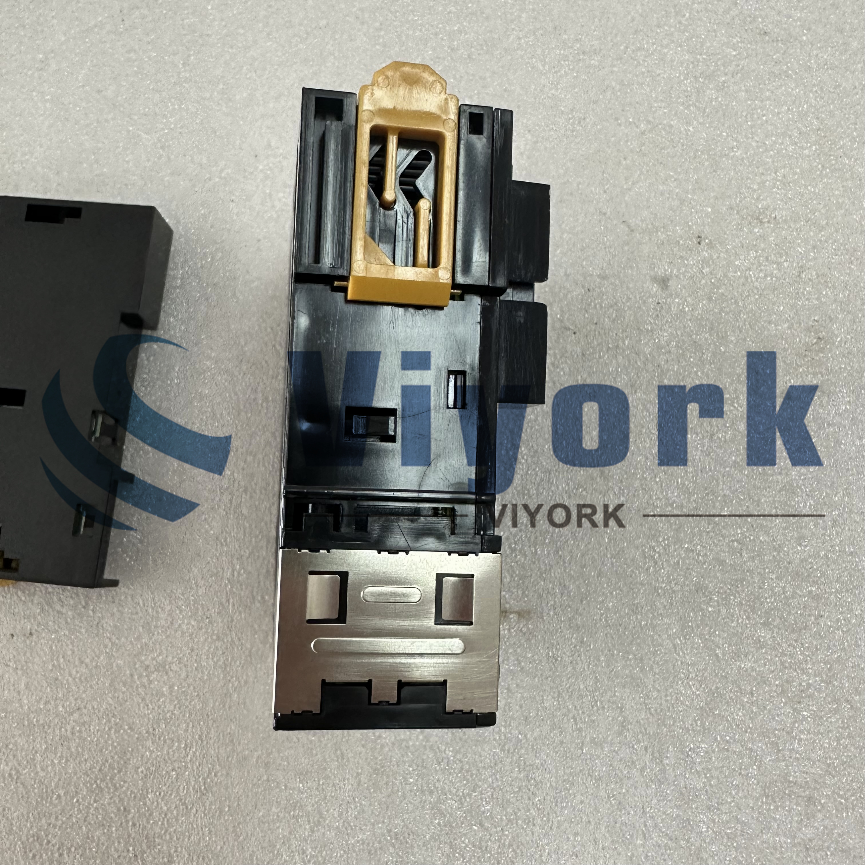 Omron CJ2M-CPU11 MODULE NEW