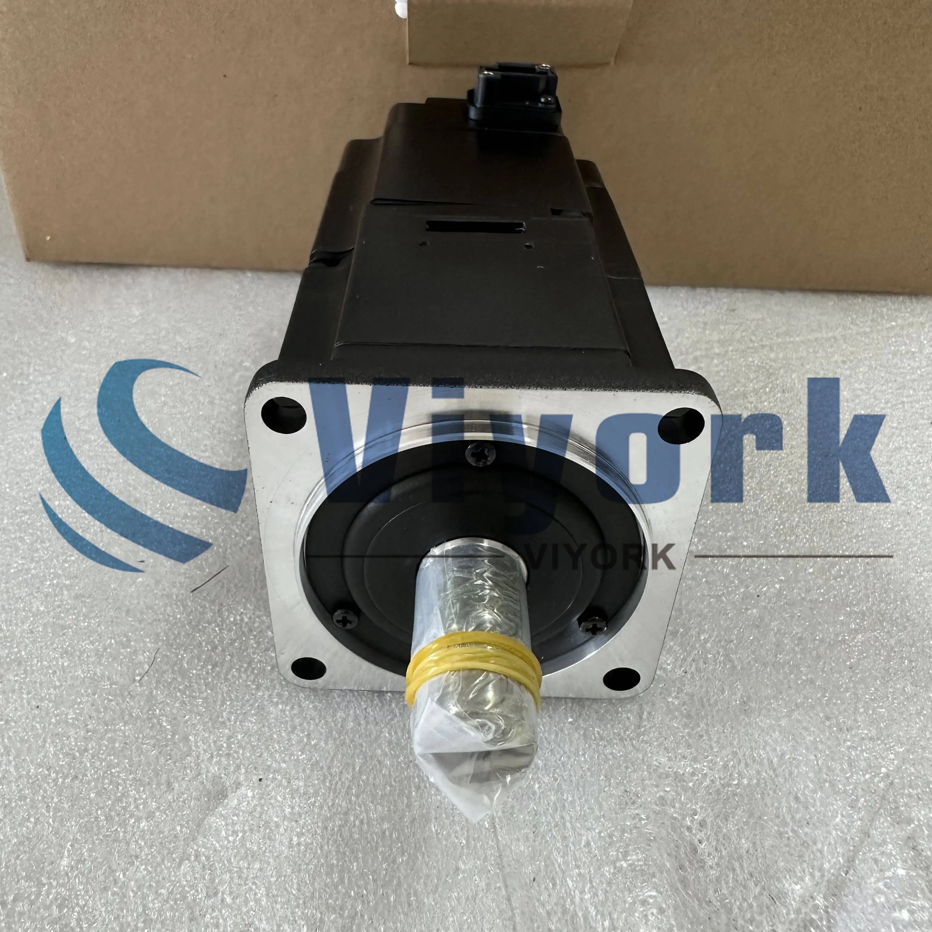 Yaskawa SGMAS-02A2A2C AC SERVO MOTOR NEW