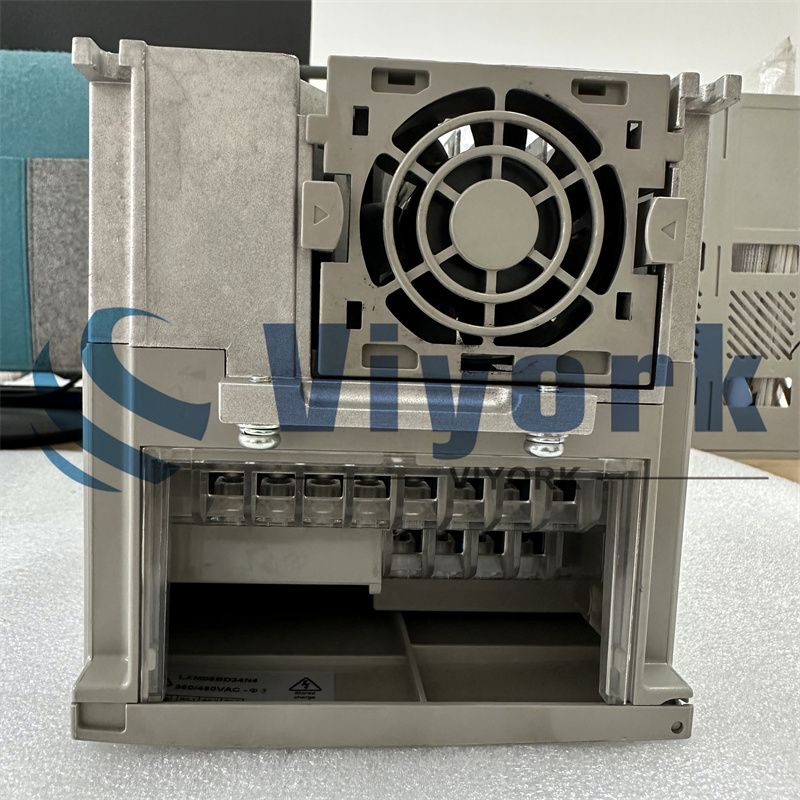 Schneider LXM05BD34N4 SERVO DRIVE USED