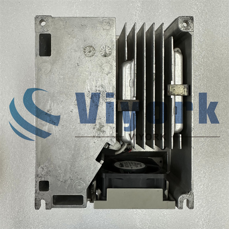 Schneider LXM05BD34N4 SERVO DRIVE USED