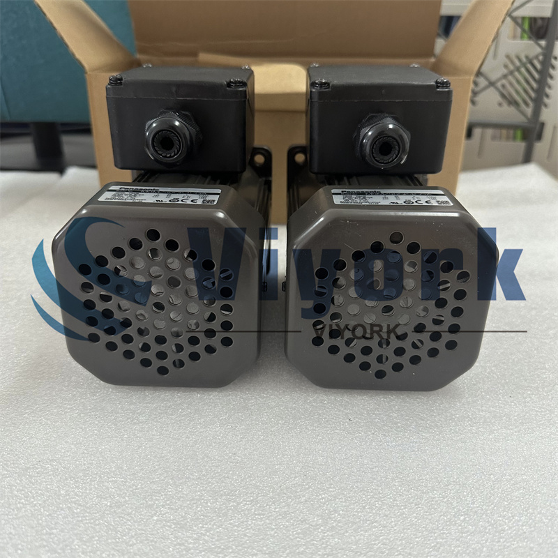 Panasonic M9MZ90GK4CGA SERVO MOTOR NEW