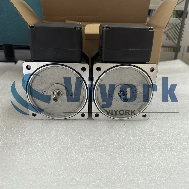 Panasonic M9MZ90GK4CGA SERVO MOTOR NEW