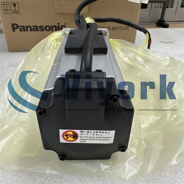 Panasonic MHMD042G1V AC SERVO MOTOR NEW