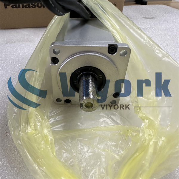 Panasonic MHMD042G1V AC SERVO MOTOR NEW