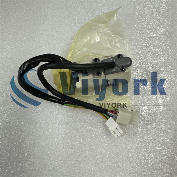 Panasonic MSM3AZP2N SERVO MOTOR NEW