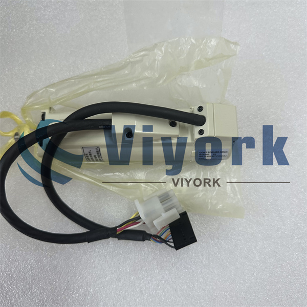 Panasonic MSMA011ABF SERVO MOTOR NEW