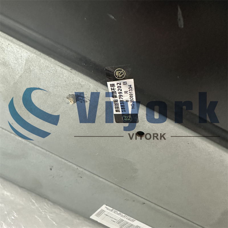 ABB ACS880-01-105A-3 INVERTER