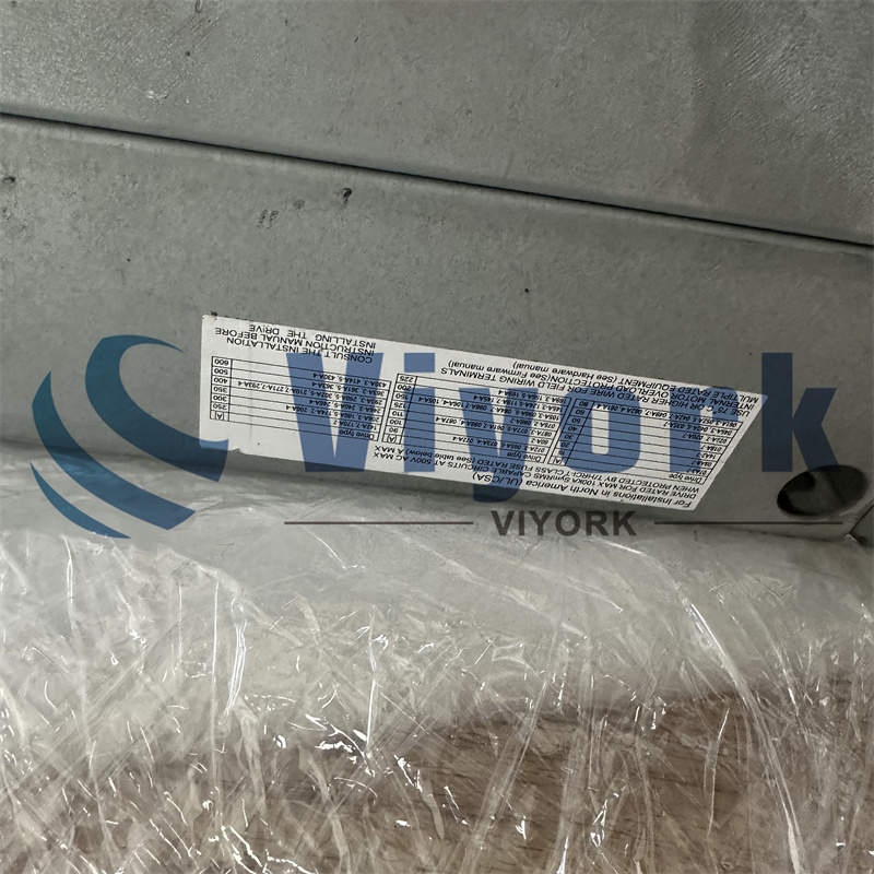 ABB ACS880-01-105A-3 INVERTER