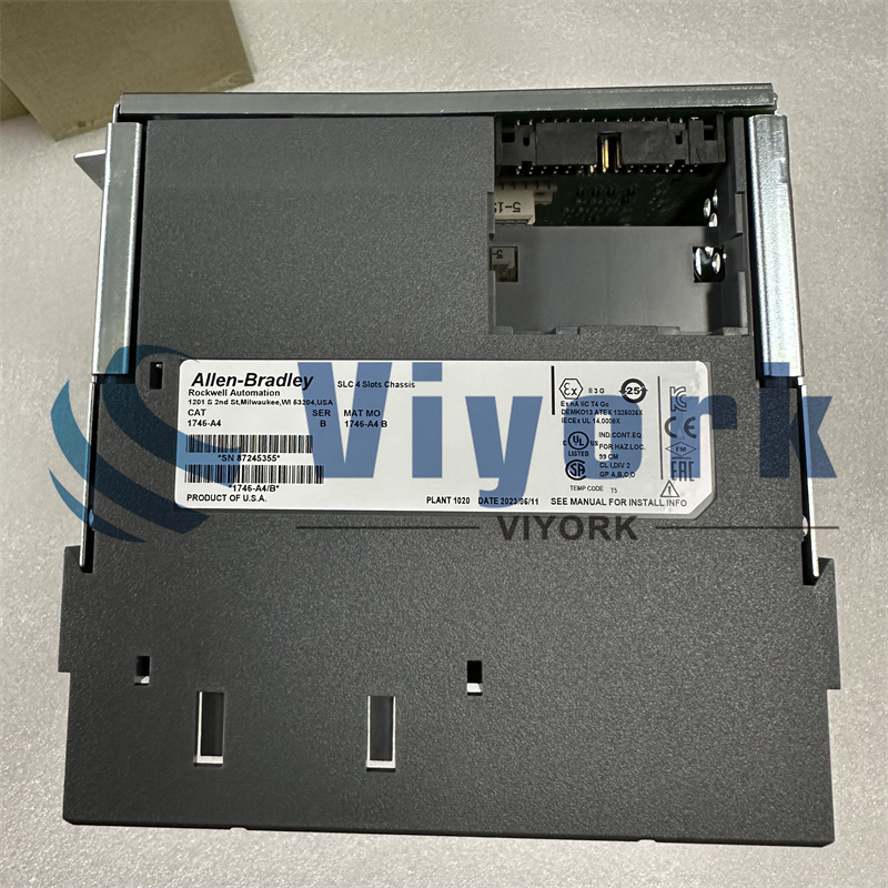 ALLEN BRADLEY 1746-A4 SLC 500 4 Slots Chassis NEW