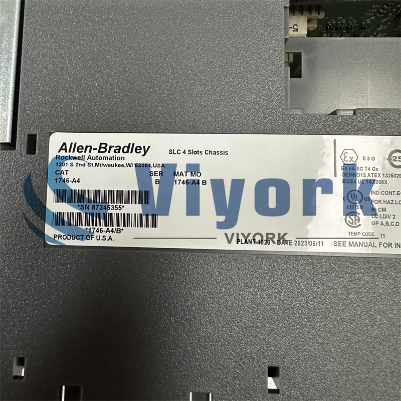 ALLEN BRADLEY 1746-A4 SLC 500 4 Slots Chassis NEW