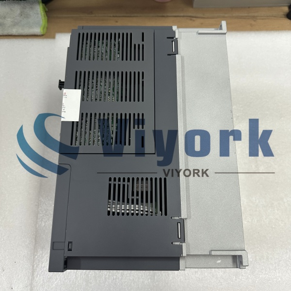 Mitsubishi MR-J4-700A SERVO AMPLIFIER NEW