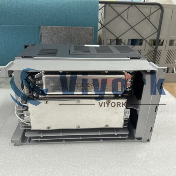 Mitsubishi MR-J4-700A SERVO AMPLIFIER NEW