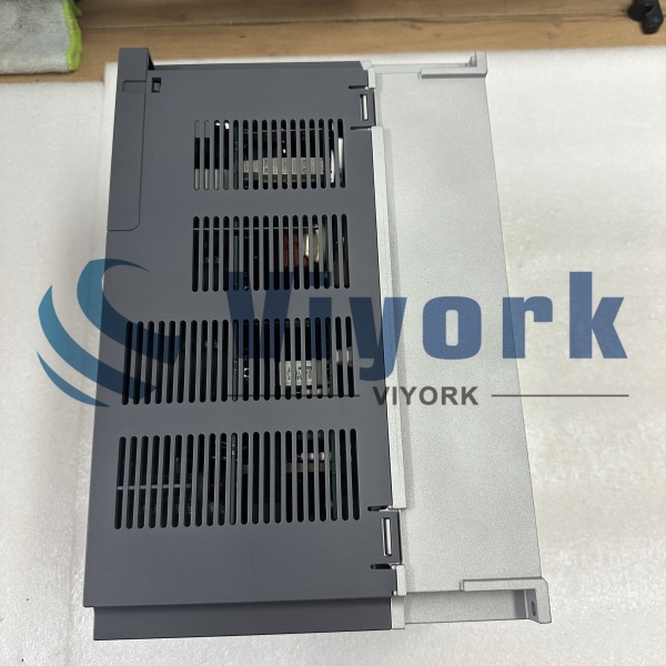 Mitsubishi MR-J4-700A SERVO AMPLIFIER NEW