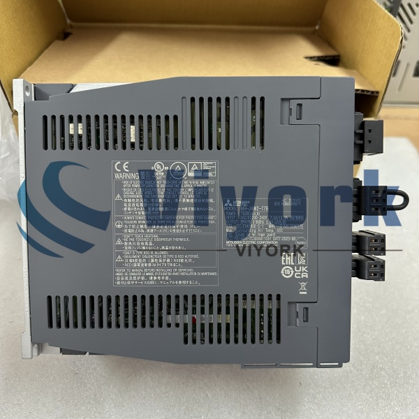 Mitsubishi MR-J4W2-77B SERVO AMPLIFIER NEW