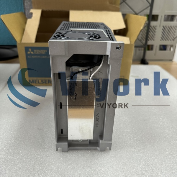 Mitsubishi MR-J4W3-444B SERVO AMPLIFIER NEW