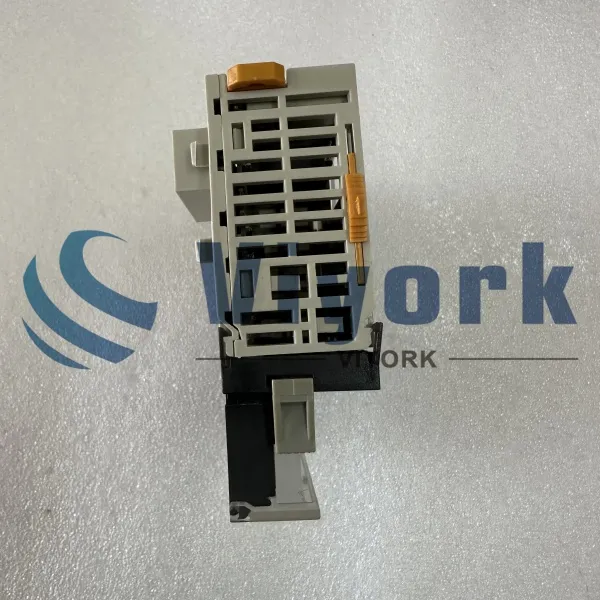 Omron CJ1W-OD211 MODULE NEW
