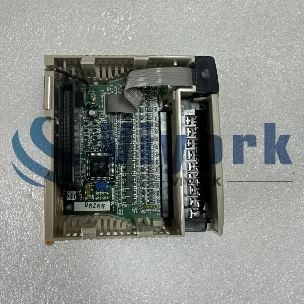 Omron CQM1-OD214 MODULE NEW