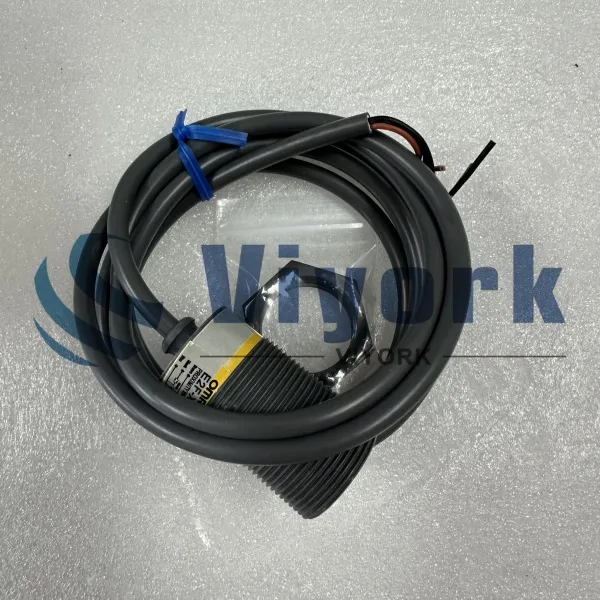Omron E2F-X10F1 proximity switch sensor NEW