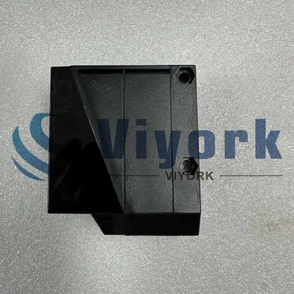 Omron E3JM-DS70M4T-G Photoelectric Switch NEW