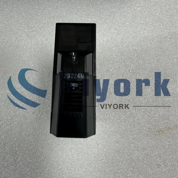 Omron E3JM-DS70M4T-G Photoelectric Switch NEW