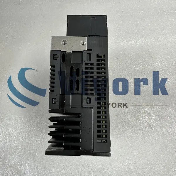 Omron R88D-KN04H-ECT SERVO DRIVE NEW