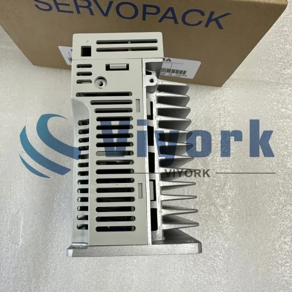 Omron R88D-UA12HA SERVO DRIVE NEW